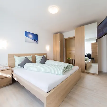 Haus Luigi Зёльден